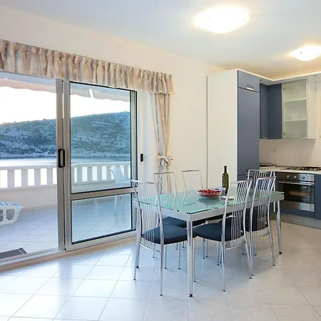 Razanj 7484a Rogoznica (Sibenik-Knin)